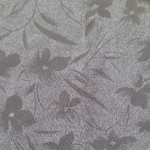 Elegant Black Floral Skirt - Picture 2 of 2